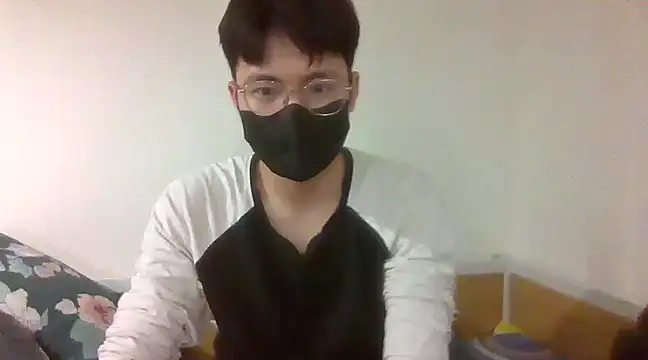 Snapshot of Gwencloudy chatting on January 2025 03:55:01 PM Gwencloudy online show from January 2025 03:55:01 PM