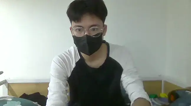 Snapshot of Gwencloudy chatting on January 2025 01:56:01 AM Gwencloudy online show from January 2025 01:56:01 AM