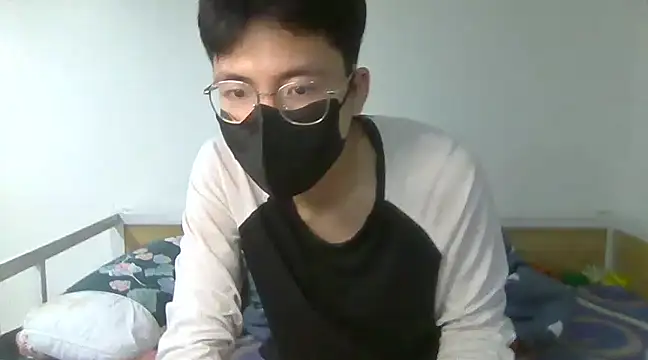 Snapshot of Gwencloudy chatting on January 2025 04:57:02 AM Gwencloudy online show from January 2025 04:57:02 AM