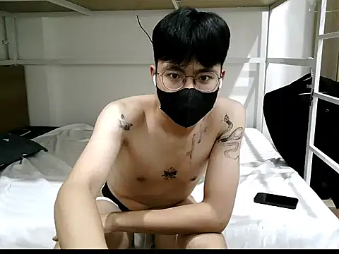 Snapshot of Gwencloudy chatting on November 2025 05:11:01 PM Gwencloudy online show from November 2025 05:11:01 PM