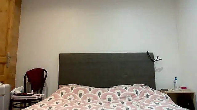 Snapshot of Madame_Callie chatting on January 2026 05:48:01 PM Madame Callie online show from January 2026 05:48:01 PM