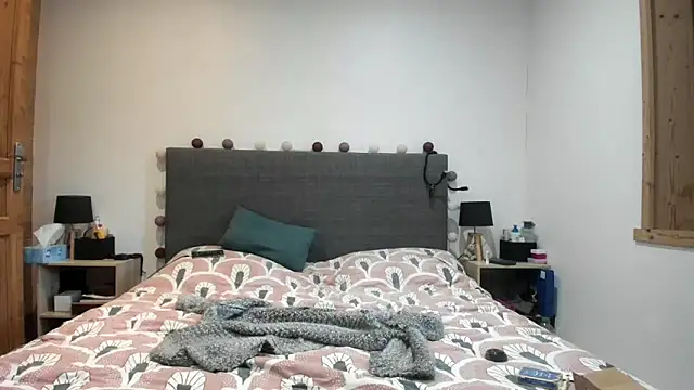 Snapshot of Madame_Callie chatting on February 2026 02:32:01 PM Madame Callie online show from February 2026 02:32:01 PM