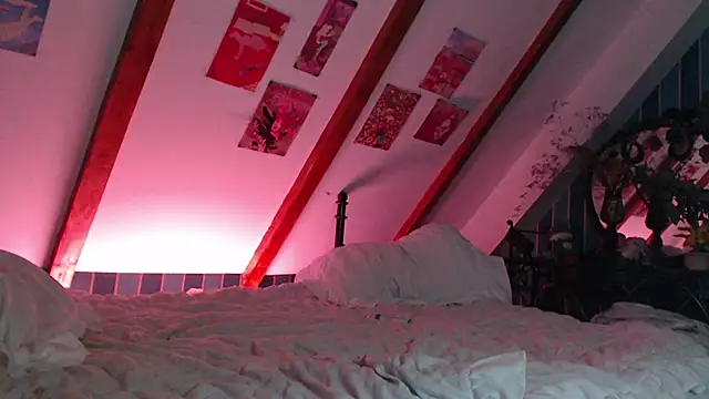 RubyLynxx online show from April 2026 05:30:01 PM