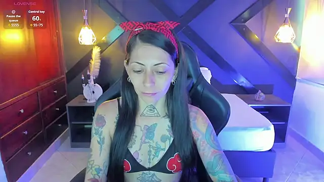 Snapshot of dark_gotica chatting on November 2025 07:19:02 PM dark gotica online show from November 2025 07:19:02 PM