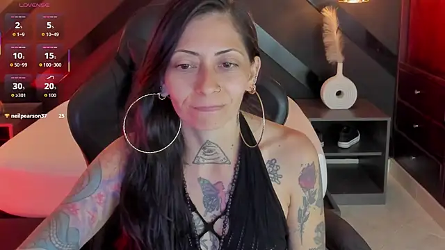 Snapshot of dark_gotica chatting on March 2026 07:09:01 PM dark gotica online show from March 2026 07:09:01 PM