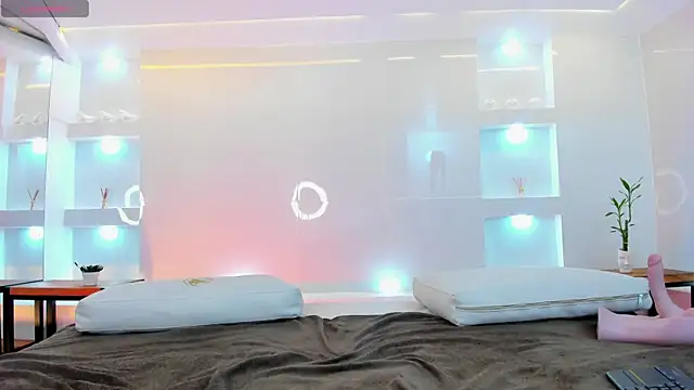 martina mayers online show from January 2025 08:04:01 PM