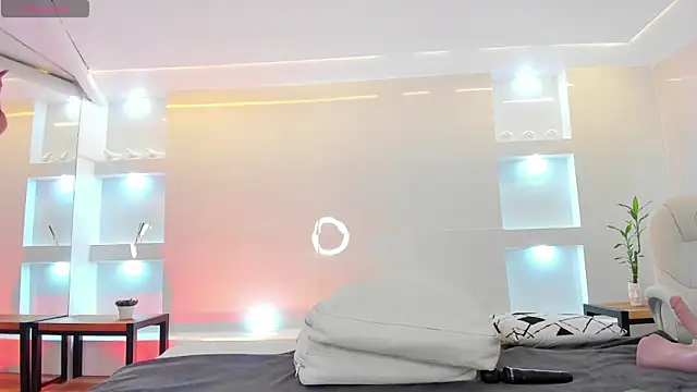 martina mayers online show from March 2025 12:43:01 AM