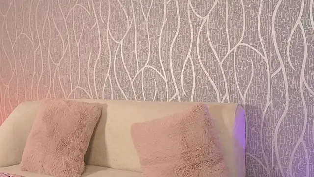 AlessiaCorleone  online show from April 2026 02:01:01 PM
