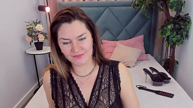 Adele Russo online show from February 2025 07:20:02 PM