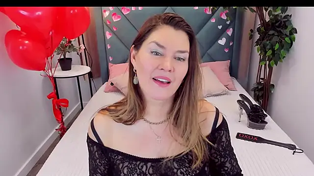 Adele Russo online show from February 2025 04:22:02 PM