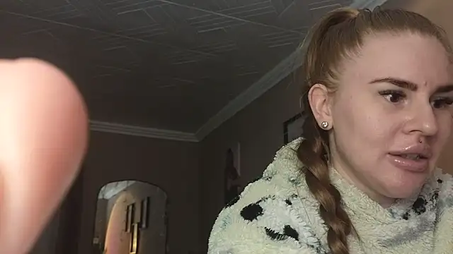 Snapshot of alexababy chatting on December 2025 07:53:02 PM alexababy online show from December 2025 07:53:02 PM