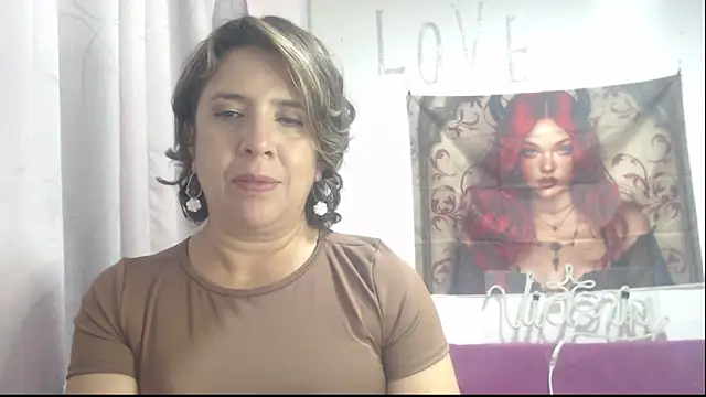 Victoria meester online show from November 2025 08:25:02 PM