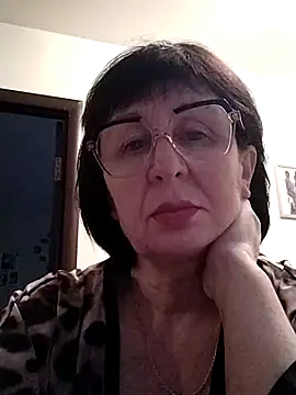 Snapshot of AlbinaXPretty chatting on December 2024 06:49:02 AM AlbinaXPretty online show from December 2024 06:49:02 AM