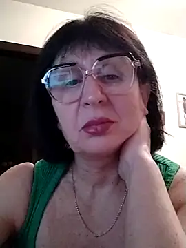 Snapshot of AlbinaXPretty chatting on January 2025 07:37:01 PM AlbinaXPretty online show from January 2025 07:37:01 PM