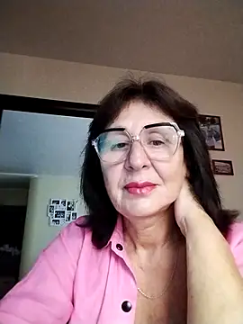 Snapshot of AlbinaXPretty chatting on September 2025 08:28:02 AM AlbinaXPretty online show from September 2025 08:28:02 AM