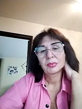 Snapshot of AlbinaXPretty chatting on October 2025 09:29:02 AM AlbinaXPretty online show from October 2025 09:29:02 AM