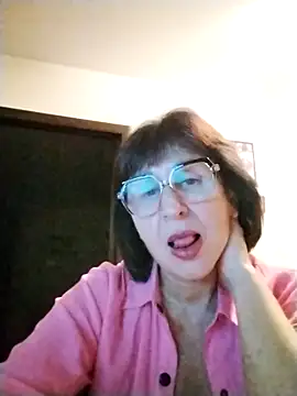 Snapshot of AlbinaXPretty chatting on October 2025 08:32:02 PM AlbinaXPretty online show from October 2025 08:32:02 PM