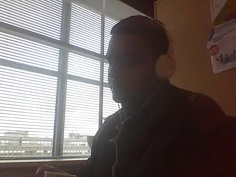 Snapshot of JohnBond009 chatting on January 2025 01:28:01 PM JohnBond009 online show from January 2025 01:28:01 PM