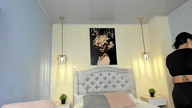 ayshel   online show from January 2025 04:04:01 AM