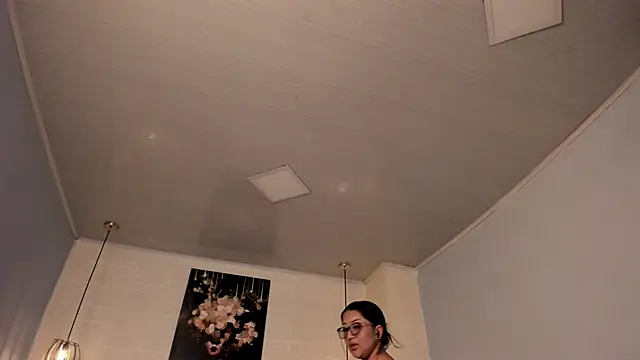 ayshel   online show from January 2025 04:02:02 AM