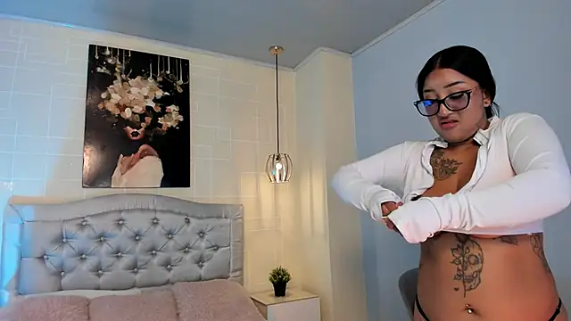 ayshel   online show from February 2025 07:23:01 AM