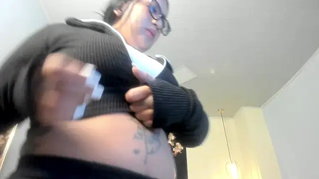 ayshel   online show from February 2025 05:24:01 AM