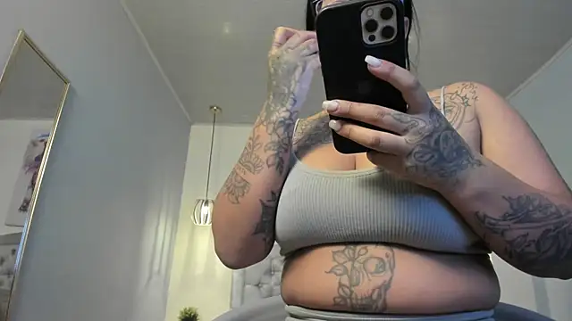 ayshel   online show from September 2025 04:13:02 AM