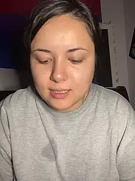 Snapshot of xocrybaby chatting on December 2024 06:48:01 PM xocrybaby online show from December 2024 06:48:01 PM