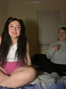 Snapshot of xocrybaby chatting on January 2025 10:18:02 AM xocrybaby online show from January 2025 10:18:02 AM