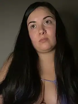 Snapshot of xocrybaby chatting on February 2025 08:43:02 AM xocrybaby online show from February 2025 08:43:02 AM