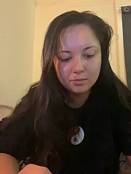 Snapshot of xocrybaby chatting on September 2025 04:17:01 PM xocrybaby online show from September 2025 04:17:01 PM