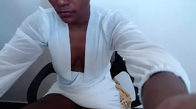 Snapshot of savage_laura chatting on March 2025 07:51:02 AM savage laura online show from March 2025 07:51:02 AM