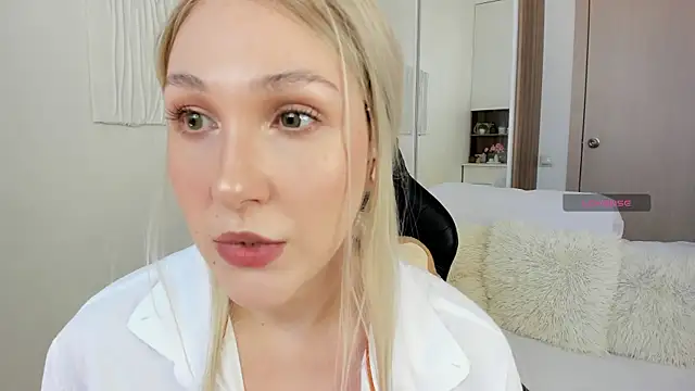 Snapshot of CarolMay chatting on July 2026 12:14:02 PM CarolMay online show from July 2026 12:14:02 PM