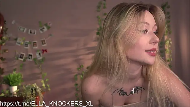 Snapshot of ella_knockers_xl chatting on February 2025 04:33:01 PM ella knockers xl online show from February 2025 04:33:01 PM