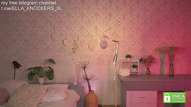 Snapshot of ella_knockers_xl chatting on February 2025 02:49:01 PM ella knockers xl online show from February 2025 02:49:01 PM
