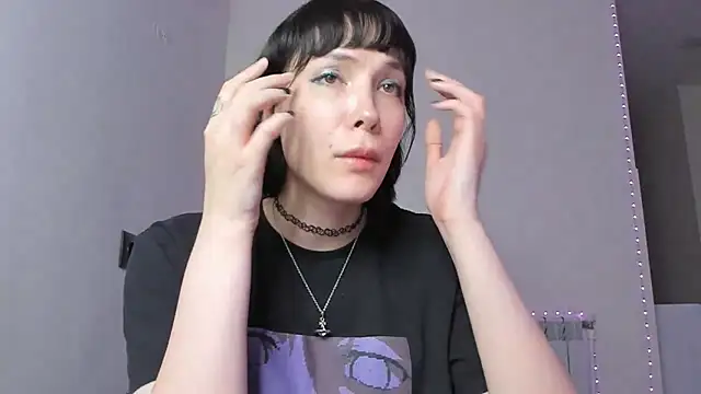 dollmore online show from February 2025 08:20:02 PM