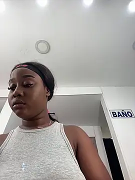 MichaelaCox online show from May 2026 01:07:01 PM