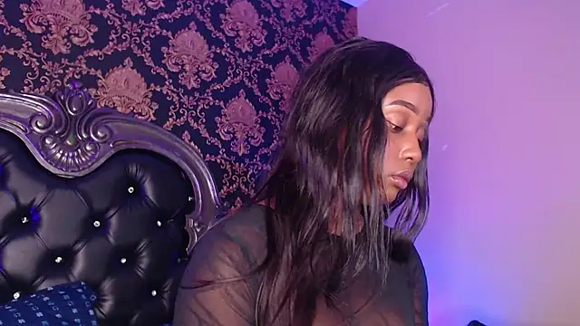 MichaelaCox online show from May 2026 04:05:02 PM