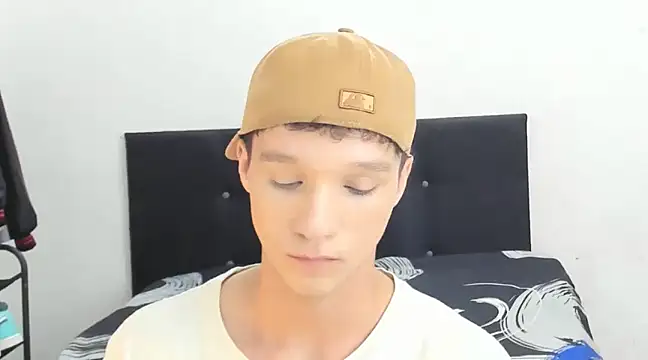 angelcortes online show from January 2025 05:55:01 PM