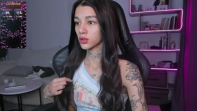 vinkitinkii online show from December 2024 06:22:02 AM