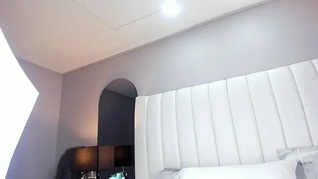 Snapshot of MelanieKlaus chatting on February 2025 04:14:02 AM MelanieKlaus online show from February 2025 04:14:02 AM