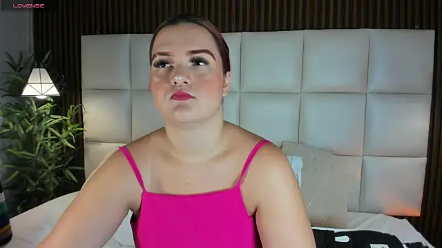 Snapshot of MelanieKlaus chatting on February 2026 11:37:02 AM MelanieKlaus online show from February 2026 11:37:02 AM