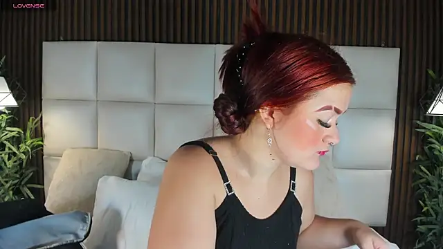 Snapshot of MelanieKlaus chatting on February 2026 11:36:02 AM MelanieKlaus online show from February 2026 11:36:02 AM