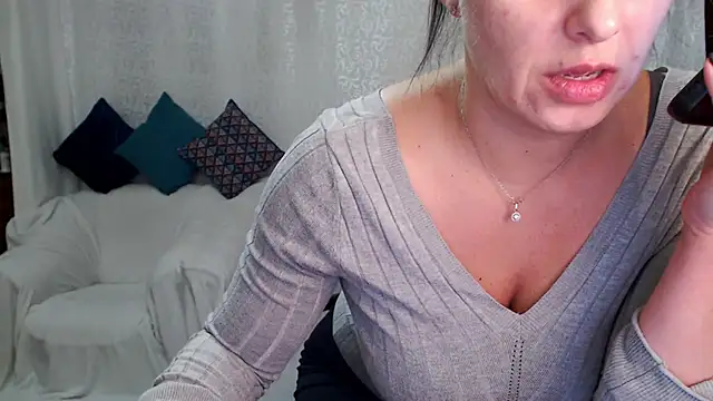 Snapshot of Stella_Adria chatting on December 2024 05:01:01 PM Stella Adria online show from December 2024 05:01:01 PM