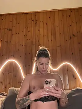 petrouchkaaa  online show from January 2026 08:36:02 PM