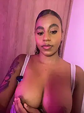 charlotteeruss online show from July 2026 11:31:01 PM