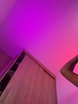 charlotteeruss online show from July 2026 09:23:02 PM
