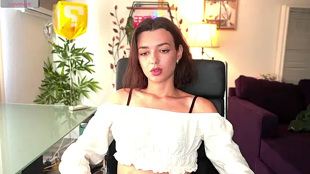 olivia jeas online show from May 2026 11:24:02 PM