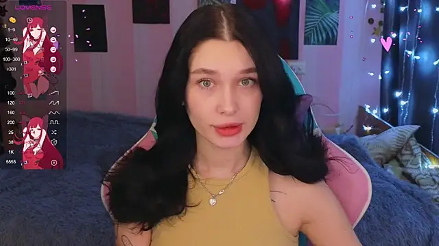 Snapshot of Amanda_Tender chatting on December 2024 08:39:02 PM Amanda Tender online show from December 2024 08:39:02 PM