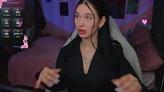 Snapshot of Amanda_Tender chatting on November 2025 11:48:02 PM Amanda Tender online show from November 2025 11:48:02 PM